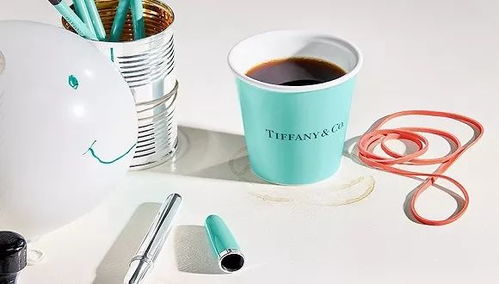 當奢侈步入日常 Tiffany的紙杯與毛線，是藝術還是消費符號？
